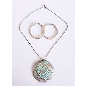 2 Pcs SEASHELL NECKLACE & HOOP EARRING SET